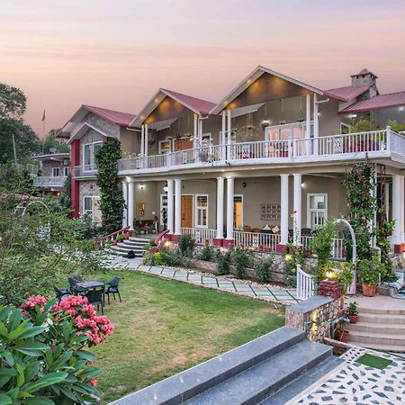 Stayvista At Silveroaks Cottage Dehradun Esterno foto