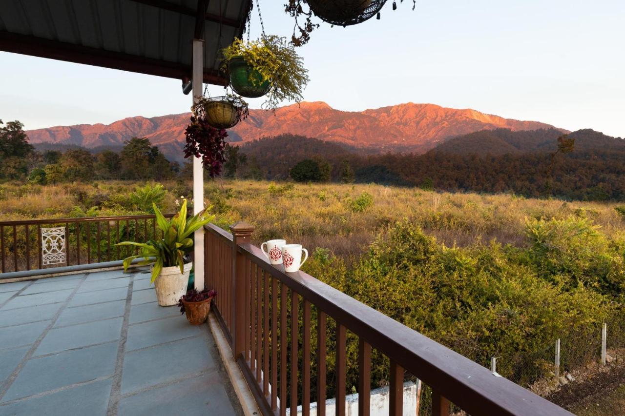 Stayvista At Silveroaks Cottage Dehradun Esterno foto
