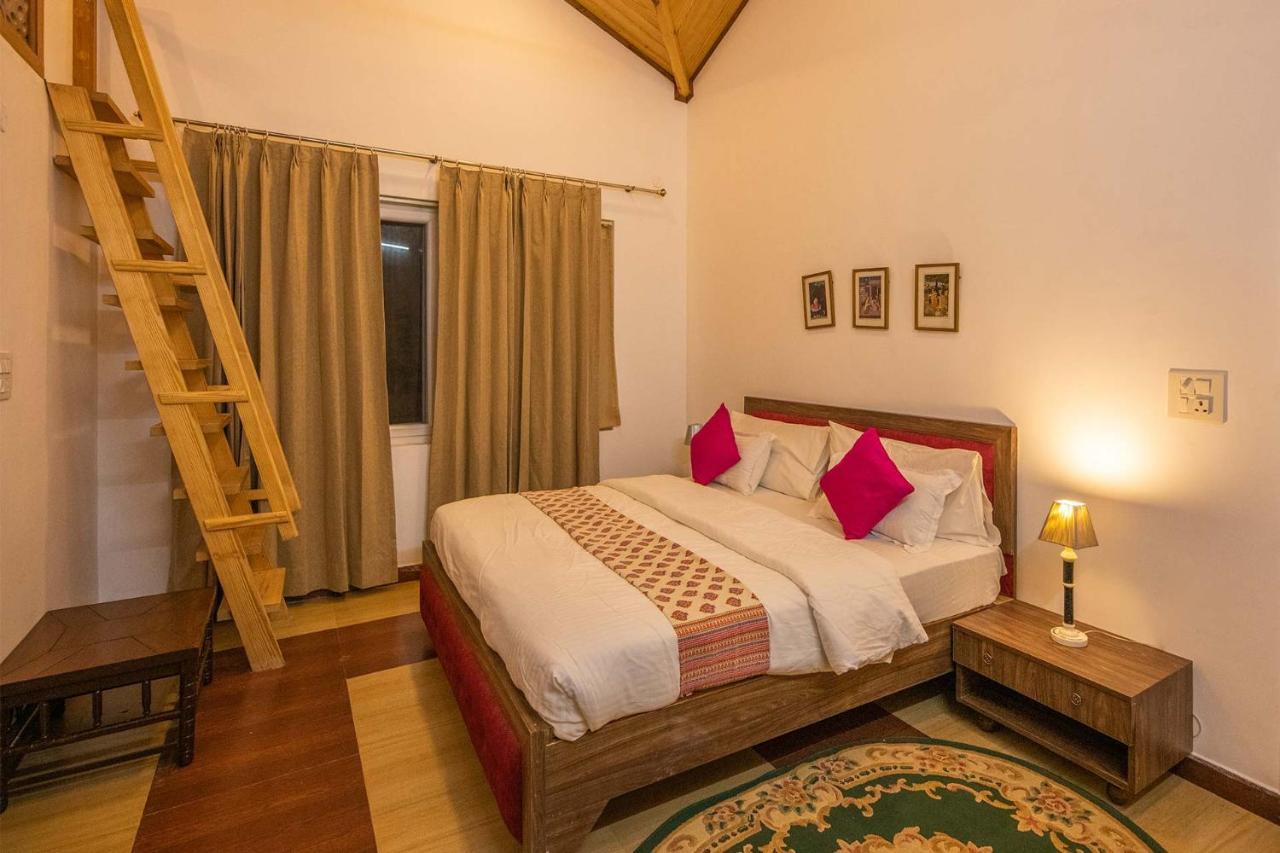 Stayvista At Silveroaks Cottage Dehradun Esterno foto